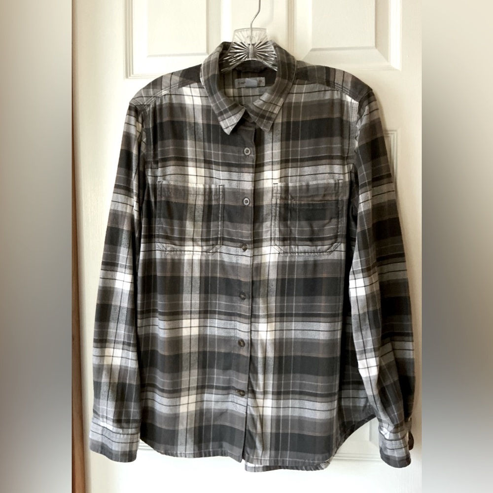 Carhartt Women’s Plaid Flannel Shirt